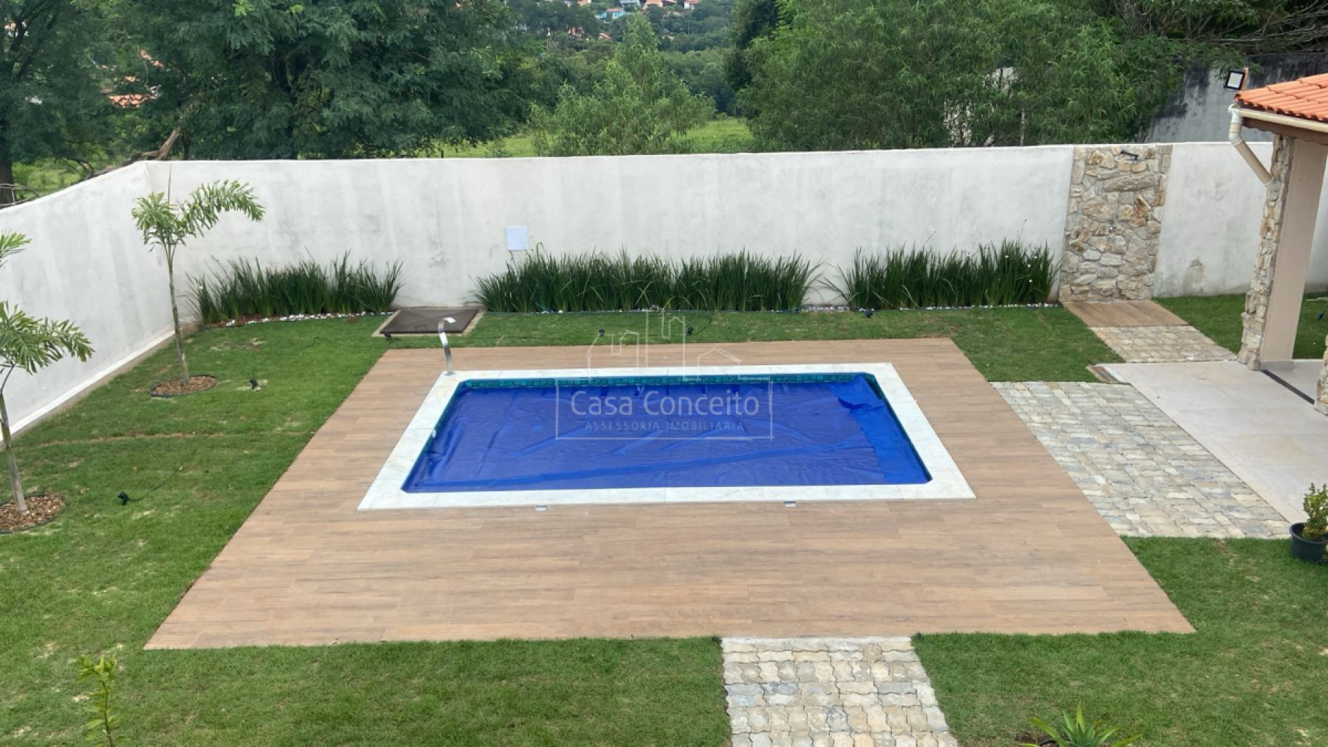 Casa de Condomínio Para Vender com 4 quartos 3 suítes no bairro Escolha um bairro... em Araçoiaba Da Serra