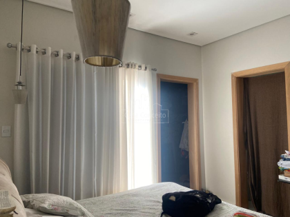 Casa de Condomínio Para Vender com 4 quartos 3 suítes no bairro Escolha um bairro... em Araçoiaba Da Serra