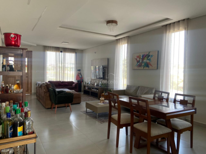 Casa de Condomínio Para Vender com 4 quartos 3 suítes no bairro Escolha um bairro... em Araçoiaba Da Serra