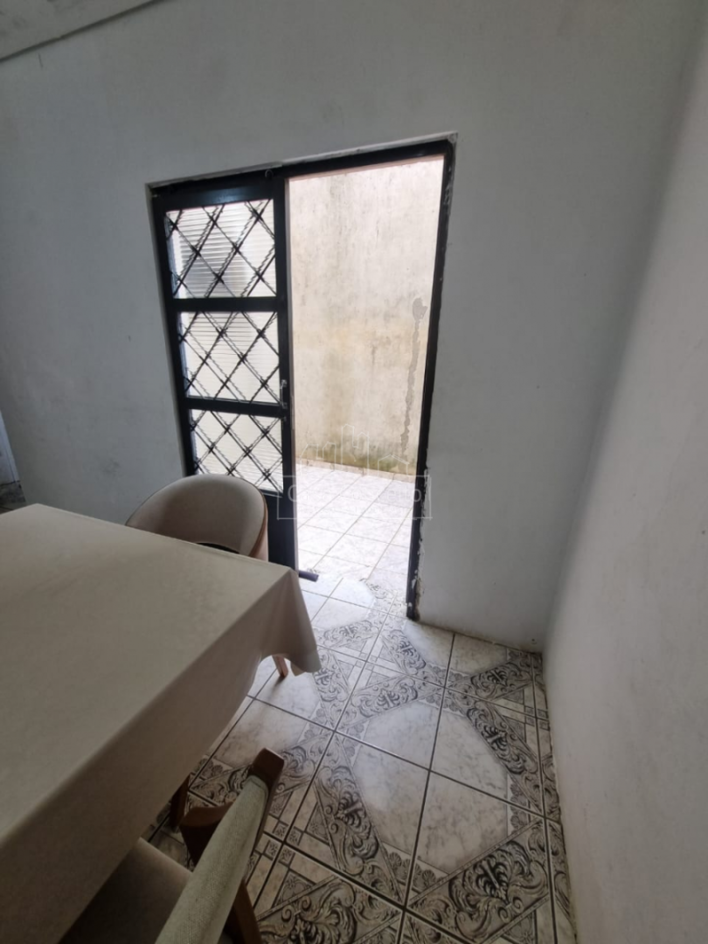 Casa Para Vender com 3 quartos 2 suítes no bairro Jardim Tropical em Sorocaba