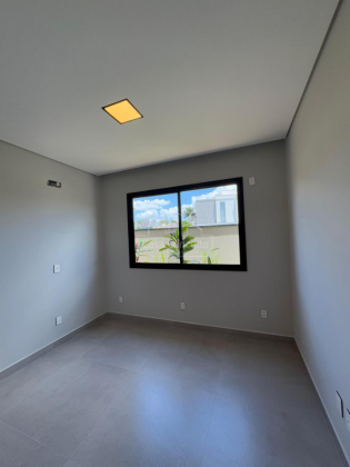 Casa de Condomínio Para Vender com 03 quartos 3 suítes no bairro Escolha um bairro... em Votorantim