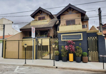Casa de Condomínio Para Vender com 03 quartos 5 suítes no bairro Jardim Embaixador em Sorocaba