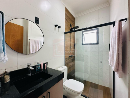 Casa de Condomínio Para Vender com 3 quartos 3 suítes no bairro Horto Florestal em Sorocaba