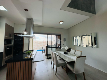 Casa de Condomínio Para Vender com 3 quartos 3 suítes no bairro Horto Florestal em Sorocaba