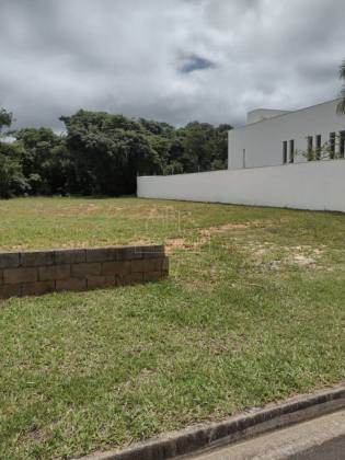 Lote / Terreno de Condomínio Para Vender no bairro Escolha um bairro... em Votorantim