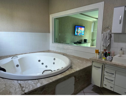 Casa de Condomínio Para Vender com 3 quartos 1 suítes no bairro Caguassu em Sorocaba