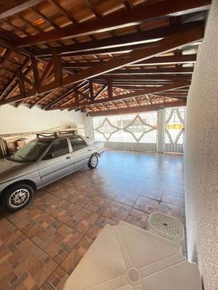Casa de Vila Para Vender com 3 quartos 1 suítes no bairro Jardim Santa Catarina em Sorocaba
