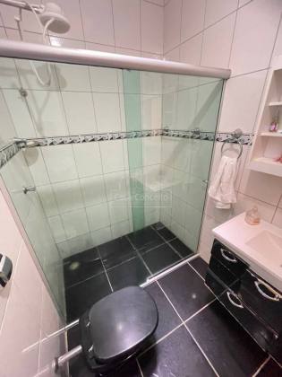 Casa de Vila Para Vender com 3 quartos 1 suítes no bairro Jardim Santa Catarina em Sorocaba