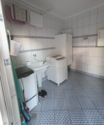 Casa de Vila Para Vender com 3 quartos 1 suítes no bairro Jardim Prestes de Barros em Sorocaba