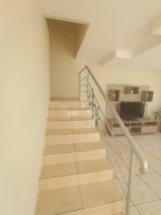 Casa de Vila Para Vender com 3 quartos 1 suítes no bairro Jardim Prestes de Barros em Sorocaba