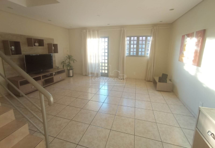 Casa de Vila Para Vender com 3 quartos 1 suítes no bairro Jardim Prestes de Barros em Sorocaba