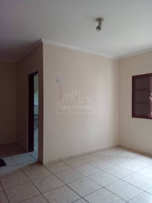 Casa de Vila Para Vender com 4 quartos 4 suítes no bairro Jardim Faculdade em Sorocaba