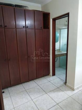 Casa de Vila Para Vender com 4 quartos 4 suítes no bairro Jardim Faculdade em Sorocaba