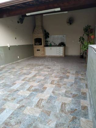 Casa de Vila Para Vender com 4 quartos 4 suítes no bairro Jardim Faculdade em Sorocaba