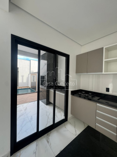 Casa de Condomínio Para Vender com 3 quartos 1 suítes no Condomínio Villagio Ipanema em Sorocaba