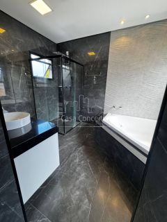 Casa de Condomínio Para Vender no bairro Parque Campolim em Sorocaba