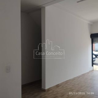 Sala Comercial Para Alugar no bairro Parque Manchester em Sorocaba