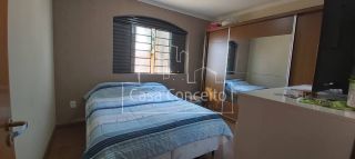 Casa Para Vender com 4 quartos no bairro Vila Hortência em Sorocaba