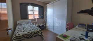 Casa Para Vender com 4 quartos no bairro Vila Hortência em Sorocaba