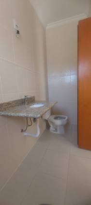 Casa de Condomínio Para Vender com 4 quartos 2 suítes no condomínio Golden Park Residence