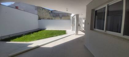 Casa de Condomínio Para Vender com 4 quartos 2 suítes no condomínio Golden Park Residence