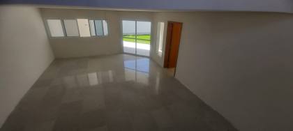 Casa de Condomínio Para Vender com 4 quartos 2 suítes no condomínio Golden Park Residence