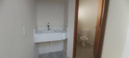 Casa de Condomínio Para Vender com 4 quartos 2 suítes no condomínio Golden Park Residence