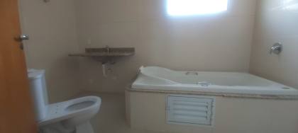 Casa de Condomínio Para Vender com 4 quartos 2 suítes no condomínio Golden Park Residence