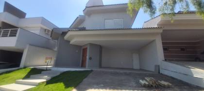 Casa de Condomínio Para Vender com 4 quartos 2 suítes no condomínio Golden Park Residence