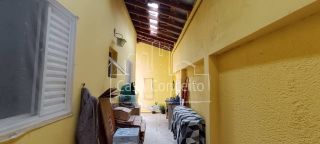 Casa 3 dormitórios vaga de garagem pra 3 carros em condominio fechado.