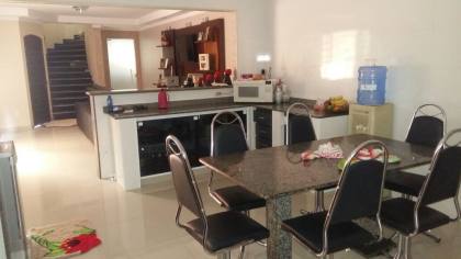 Sobrado Para Vender com 4 quartos 1 suítes no bairro Jardim São Guilherme em Sorocaba 