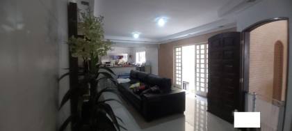 Sobrado Para Vender com 4 quartos 1 suítes no bairro Jardim São Guilherme em Sorocaba 