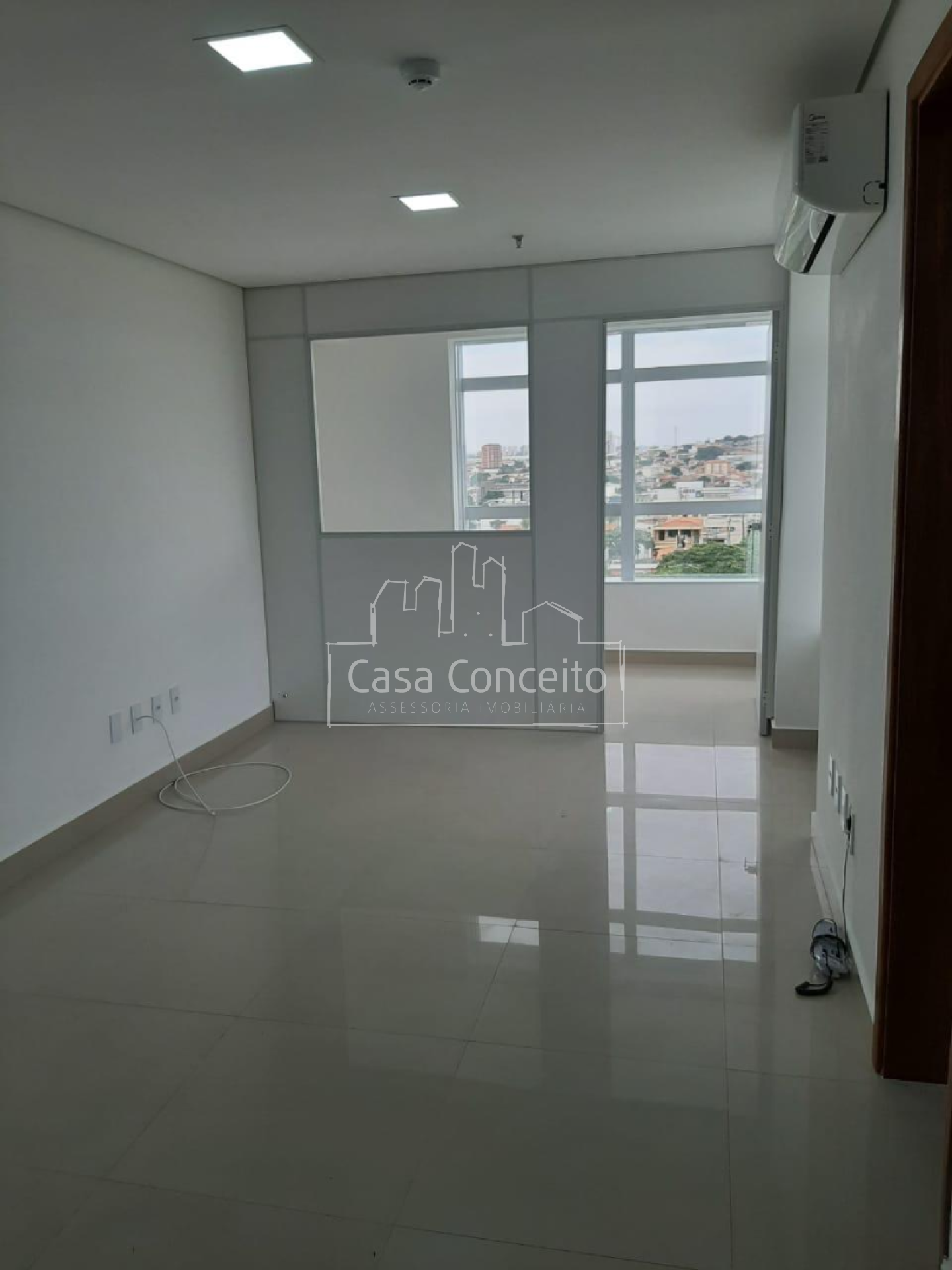 Sala Comercial Para Vender no Ed. Trujillo Office - Vila Trujillo em Sorocaba
