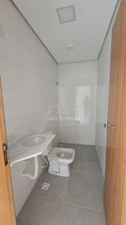 Lindos sobrados com 2 dormitórios sendo 1 suíte 2 vagas de Garagens e quintal no Éden