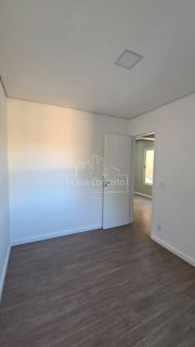 Apartamento com 2 dormitórios no 1° Andar na Zona Leste - Bairro Barcelona