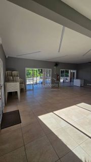 Apartamento com 2 dormitórios no 1° Andar na Zona Leste - Bairro Barcelona