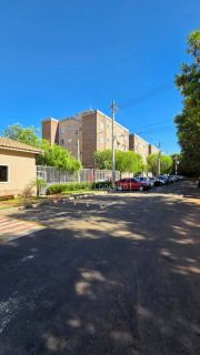 Apartamento com 2 dormitórios no 1° Andar na Zona Leste - Bairro Barcelona