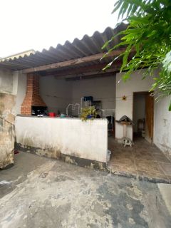 Casa de Bairro Completa com Área Gourmet e Garagem Coberta