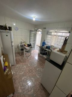 Casa de Bairro Completa com Área Gourmet e Garagem Coberta
