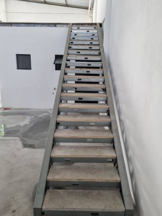 Galpão Para Alugar no bairro Vila São Caetano em Sorocaba