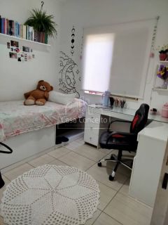 Casa de Condomínio Para Vender com 3 quartos 1 suítes no bairro Jardim Zulmira em Sorocaba