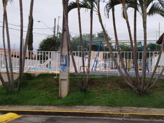 Casa de Condomínio Para Vender com 3 quartos 1 suítes no bairro Jardim Zulmira em Sorocaba