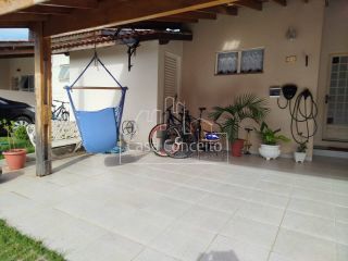 Casa de Condomínio Para Vender com 3 quartos 1 suítes no bairro Jardim Zulmira em Sorocaba