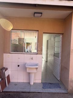 Casa de Condomínio Para Vender no bairro Jardim Alpes de Sorocaba em Sorocaba