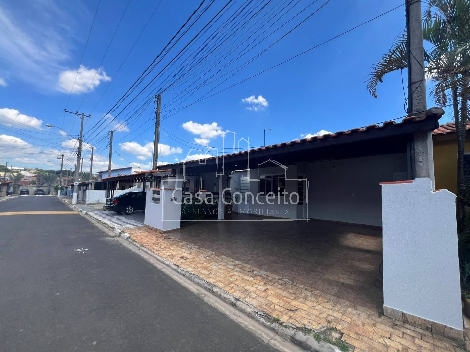 Casa de Condomínio Para Vender com 3 quartos no bairro Vila Barcelona em Sorocaba