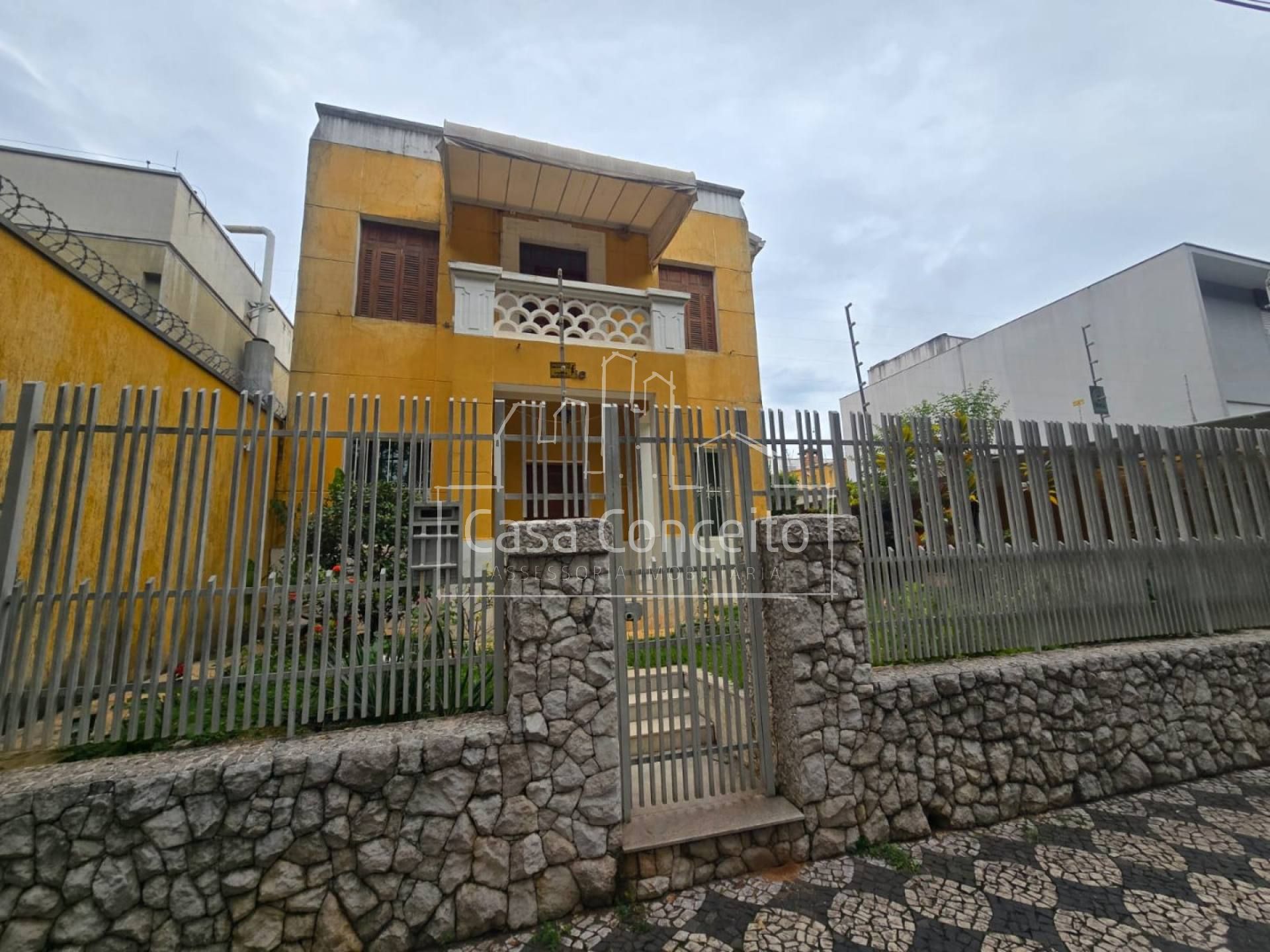 Sobrado Para Vender com 4 quartos no bairro Centro em Sorocaba