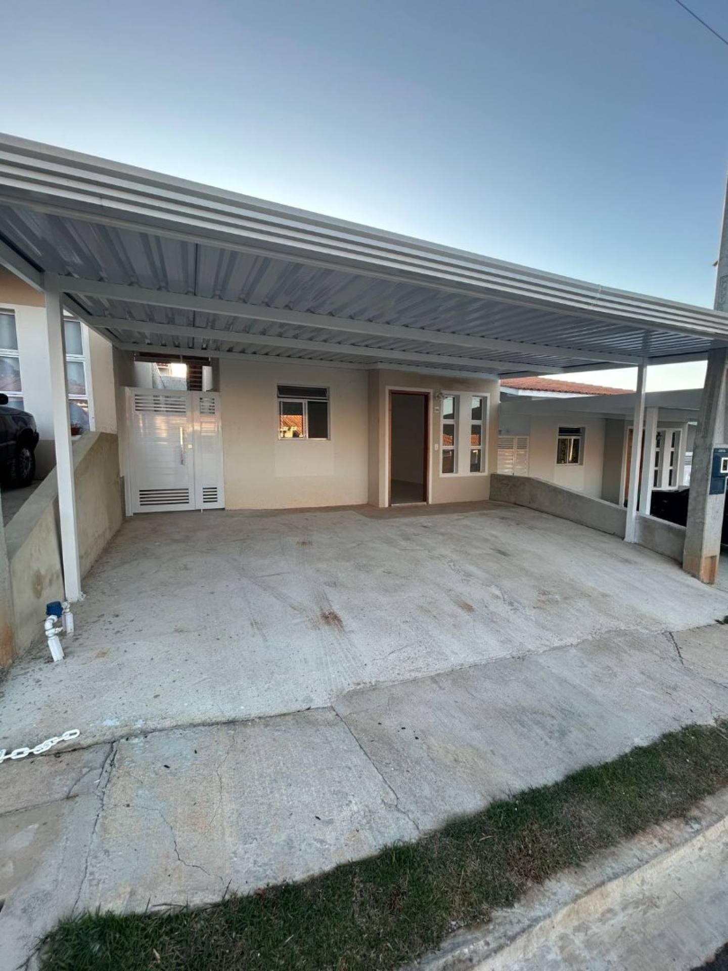 Casa Para Alugar com 2 quartos no bairro Ipanema do Meio em Sorocaba