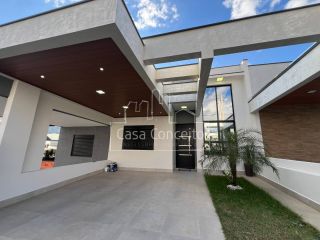 Casa de Condomínio Para Vender com 3 quartos 1 suíte no bairro Horto Florestal em Sorocaba