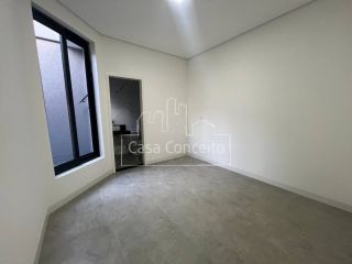 Casa de Condomínio Para Vender com 3 quartos 1 suítes Condomínio Vilagio Ipanema  em Sorocaba