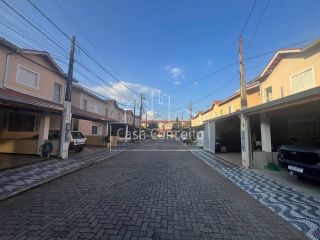 Casa de Condomínio Para Vender com 2 quartos no bairro Lopes de Oliveira em Sorocaba